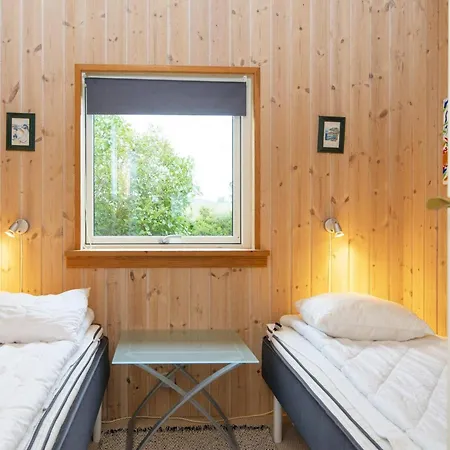Feriehus 6 Person In R Nde Rønde